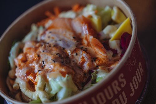 poke bowl, tartare, repas, gastronomie, restaurant, takeout, take out, saumon, saumon fumé, fast food, dîner, diner